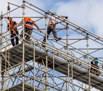 اجاره داربست برای پروژه‌ های بازسازی و نوسازی